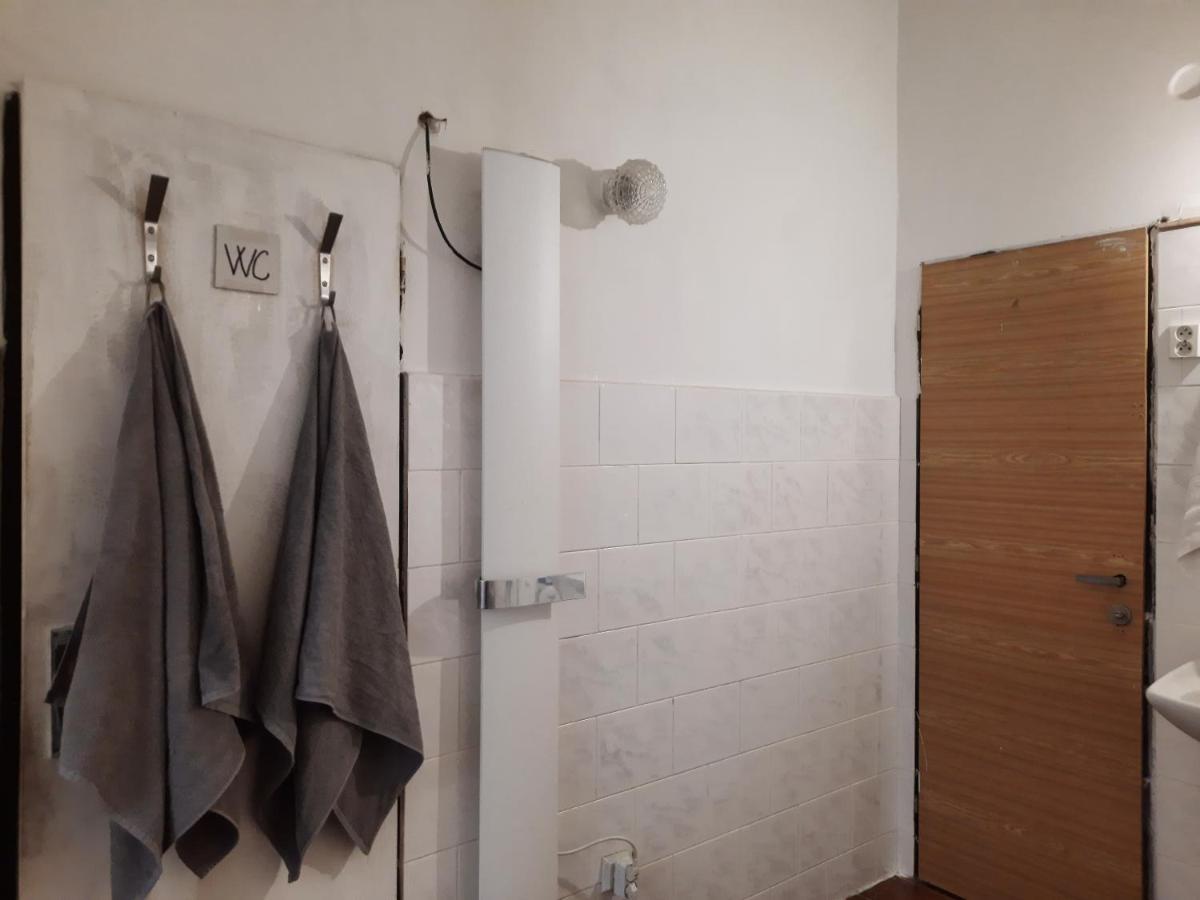 Downtown Prague Minimalistic Room In Flatshare Exteriér fotografie